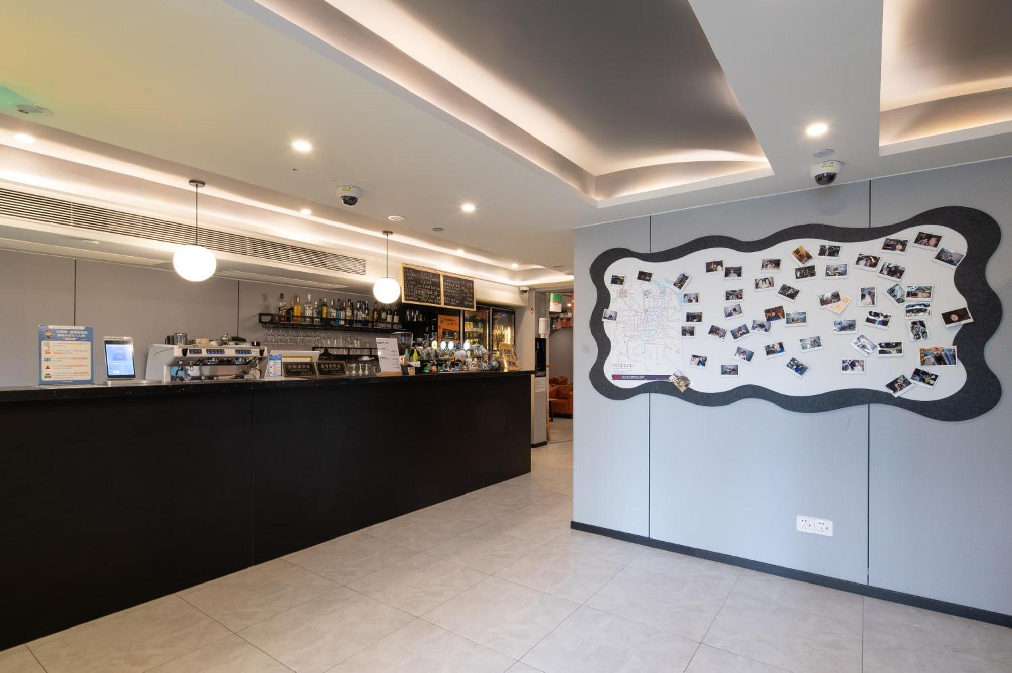 Dayin International Youth Hostel -Near People'S Square & Old Town -Social Area -Bar -Cafe -Gym -Free Laundry Luggage Storage -24H Front Desk -English Service Shanghai Extérieur photo