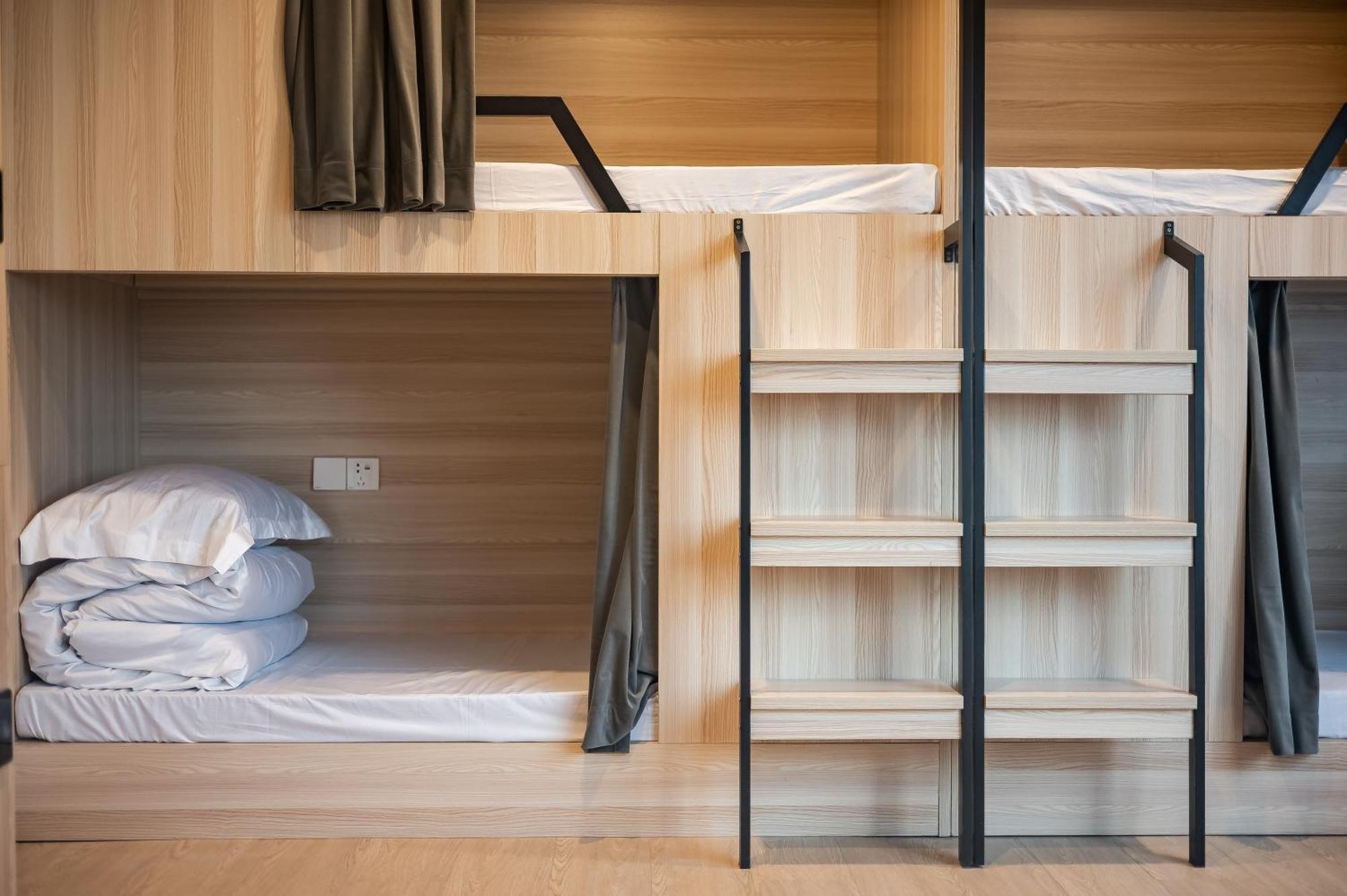 Dayin International Youth Hostel -Near People'S Square & Old Town -Social Area -Bar -Cafe -Gym -Free Laundry Luggage Storage -24H Front Desk -English Service Shanghai Extérieur photo
