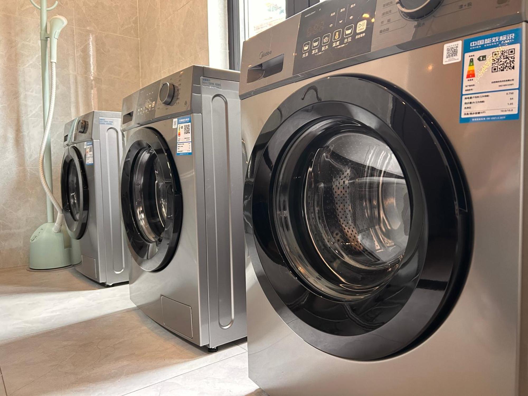 Dayin International Youth Hostel -Near People'S Square & Old Town -Social Area -Bar -Cafe -Gym -Free Laundry Luggage Storage -24H Front Desk -English Service Shanghai Extérieur photo