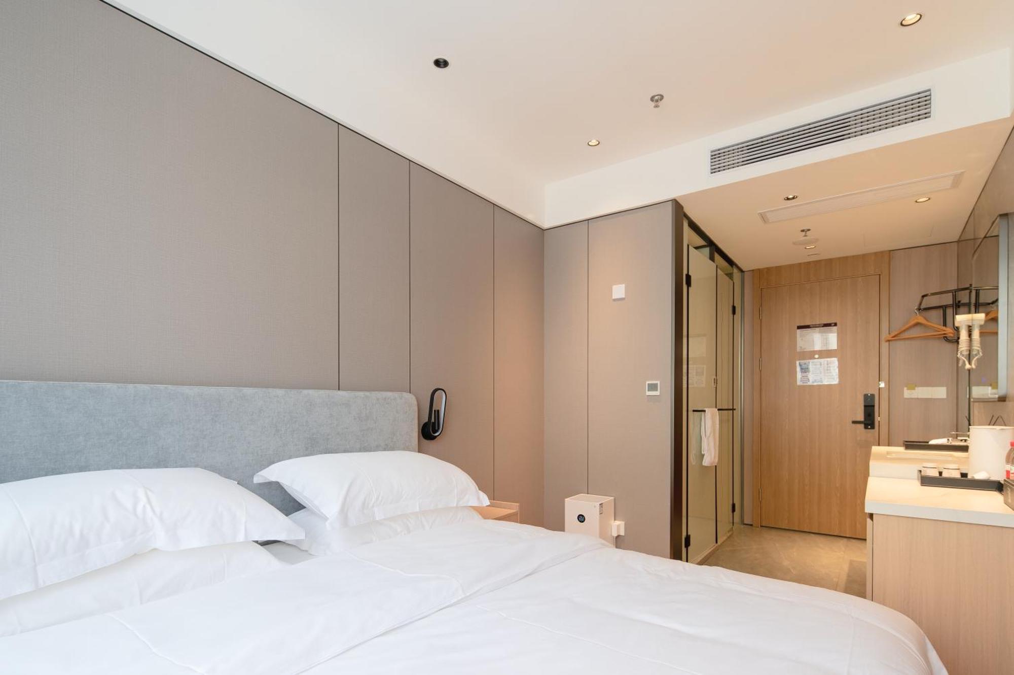 Dayin International Youth Hostel -Near People'S Square & Old Town -Social Area -Bar -Cafe -Gym -Free Laundry Luggage Storage -24H Front Desk -English Service Shanghai Extérieur photo